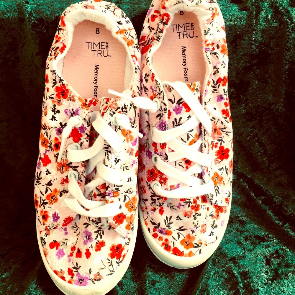 🌸 Flower Sneakers🌺